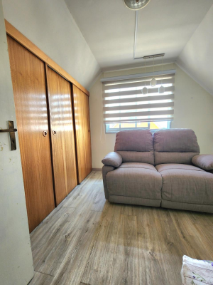 casa-familiar-en-venta-en-villa-las-azaleas,-pa-5