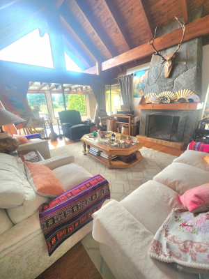 casa-en-venta-de-arquitectura-distintiva-en-cam-4