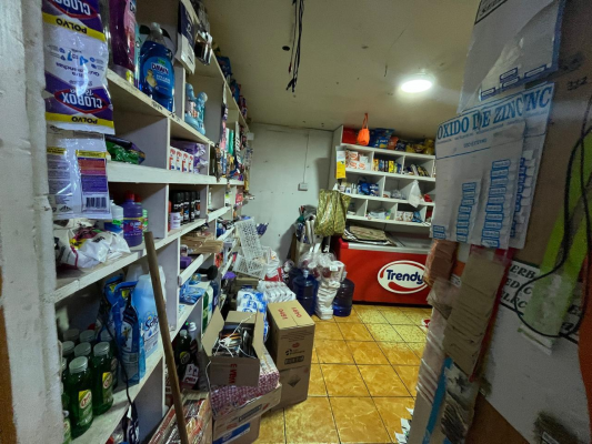 se-vende-casa-con-local-comercial-funcionando-6