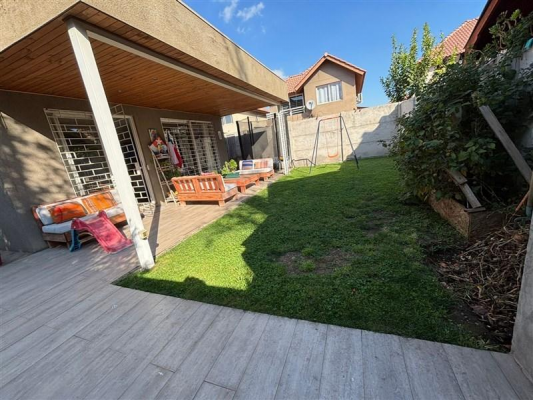 se-vende-casa-aislada-en-valle-grande-lampa-7