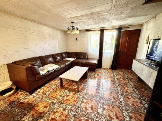 casa-esquina-a-la-venta-de-4-dormitorios-3