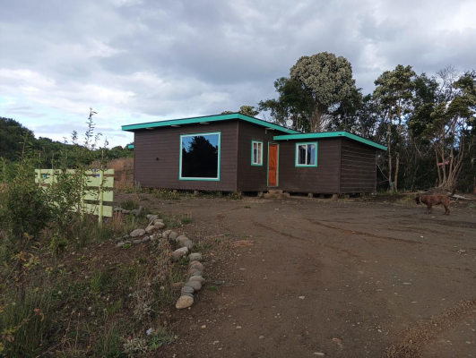 casa-en-2,6-ha-con-vista-al-mar,-quinchao---chiloe-9