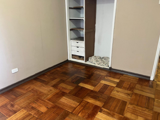 en-edificio-antiguo-vendo-a-precio-rebajado-de-5
