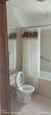 casa-en-olmue-de-dos-pisos-con-piscina-8