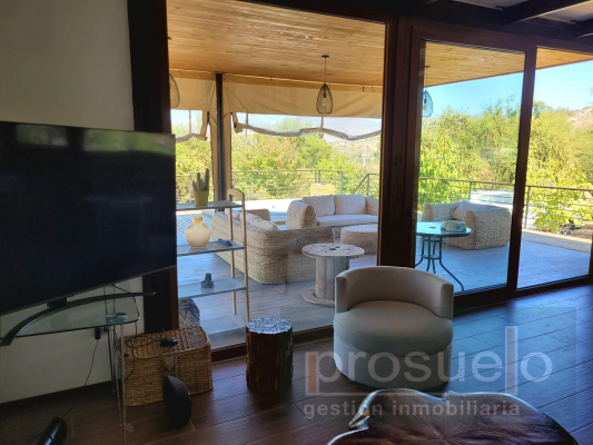 moderna-casa-dos-ambientes-en-parcela-con-gran--5