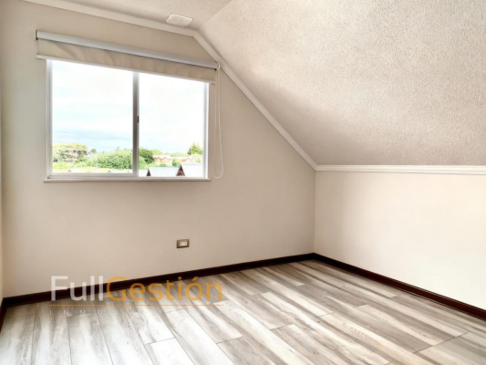 hermosa-casa-en-condominio-en-sector-tranquilo-5