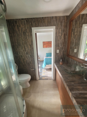 casa-grande-en-linda-parcela-con-piscina-y-jard-4