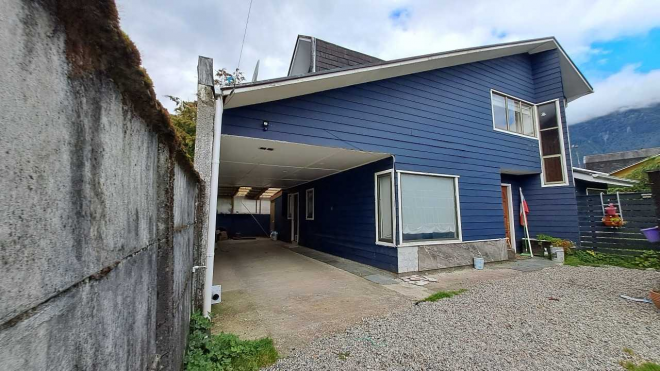 amplia-casa-en-venta-sector-centro-pto-aysen-(-3