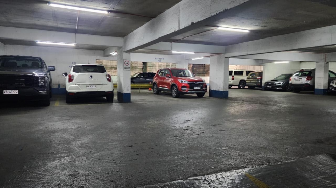 oportuniad!!!-amplio-estacionamiento-santiago-c-9