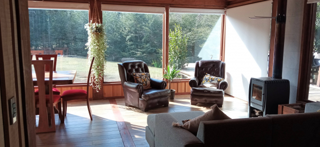 casa-inserta-en-plena-naturaleza,-parcela-(169-5