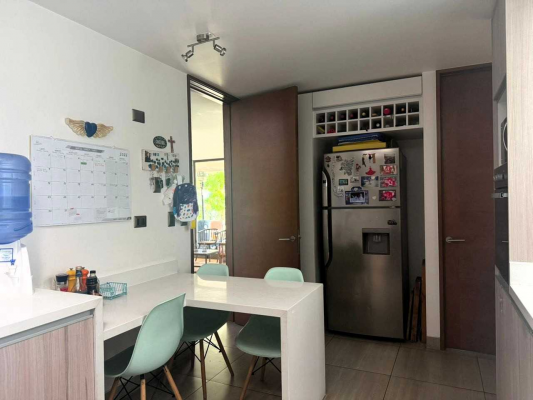 moderna-casa-con-excelente-conectividad-(170511)-7