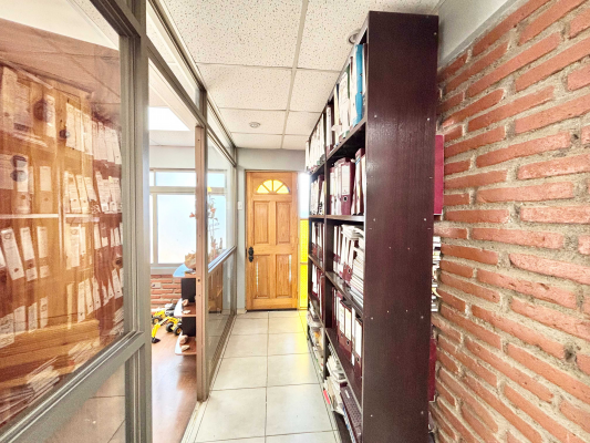 espacio-ideal-para-empresa-con-casa-en1400m2-(-8