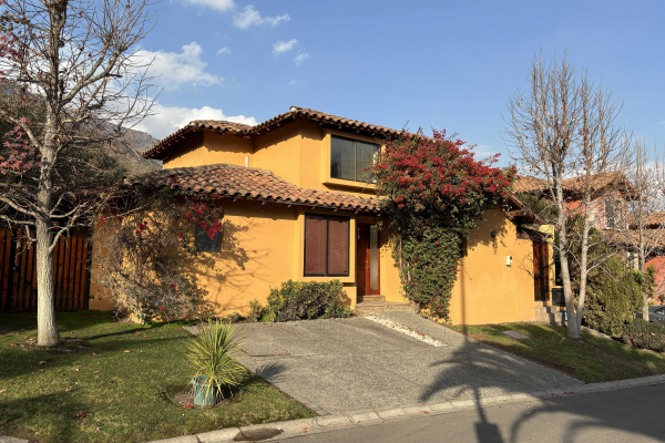 casa-con-amplio-jardin-y-piscina-(170091)-3