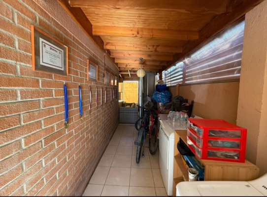 linda-casa-con-piscina-en-condominio-exclusivo-4
