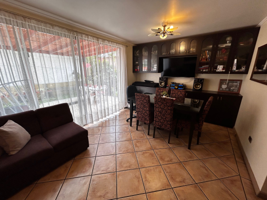 amplia-casa-4d,-3-banos,-2-estacionam-(173643)-4