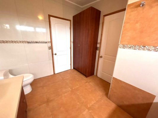 hermosa-casa-en-fundadores-de-curauma-8