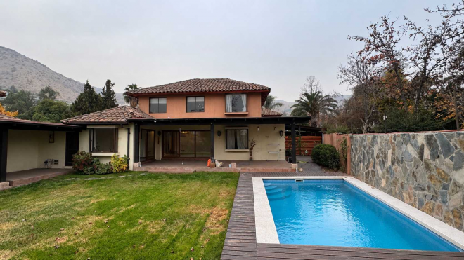 hermosa-casa-con-amplia-cocina-y-gran-patio-(16-4