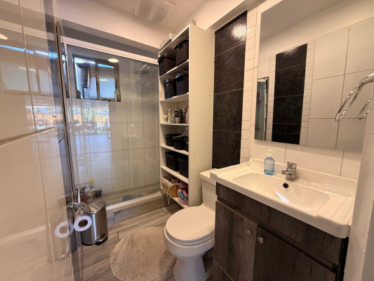 linda-casa-con-piscina-y-quincho-la-cisterna-(1-8