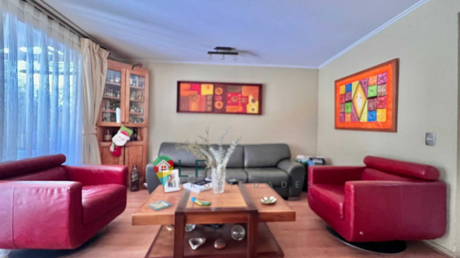 casa-en-huechuraba,-3-pisos,-en-condominio-(163-5
