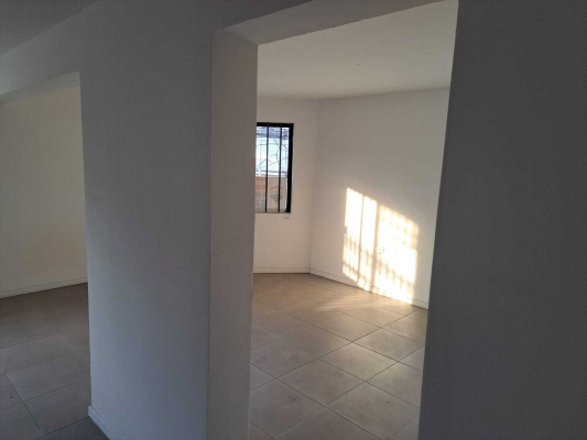 se-vende-gran-local-comercial-sector-centro-(1-7