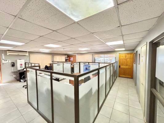 espacio-ideal-para-empresa-con-casa-en1400m2-(-3