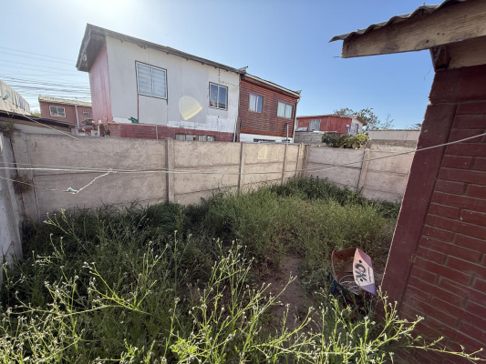 casa-3d/1b-con-patio-en-las-torres,-coquimbo-9