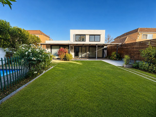 exclusiva-casa-mediterranea-con-piscina-y-quincho-7