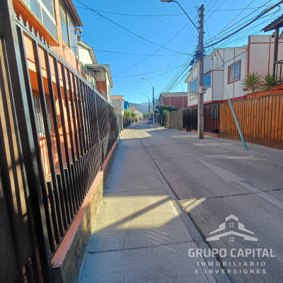 se-vende-amplia-casa-con-excelente-ubicacion-en-4