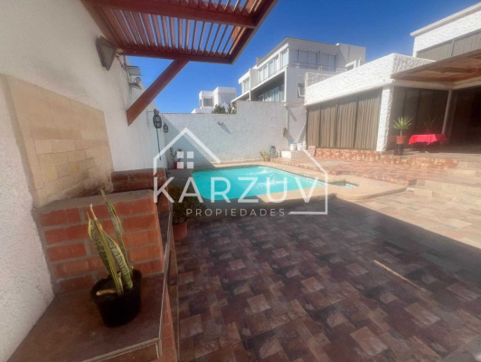 amplia-casa-con-jardin-en-zona-tranquila-(173795)-8