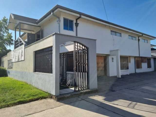 amplia-casa-/usos:-comercial-y-habitacional-(64-3