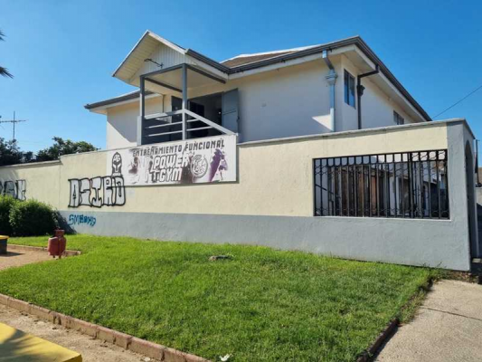 amplia-casa-/usos:-comercial-y-habitacional-(64-4