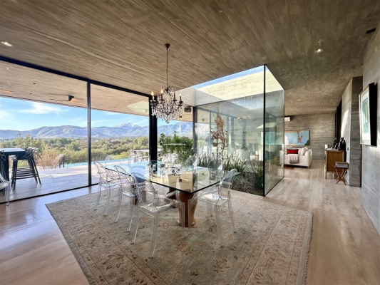 casa-en-venta-de-6-dorm-en-piedra-roja-colina-4