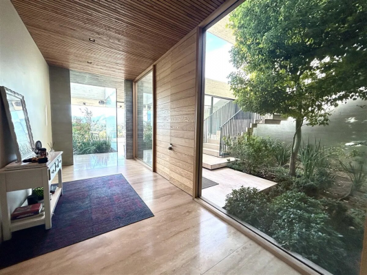 casa-en-venta-de-6-dorm-en-piedra-roja-colina-9