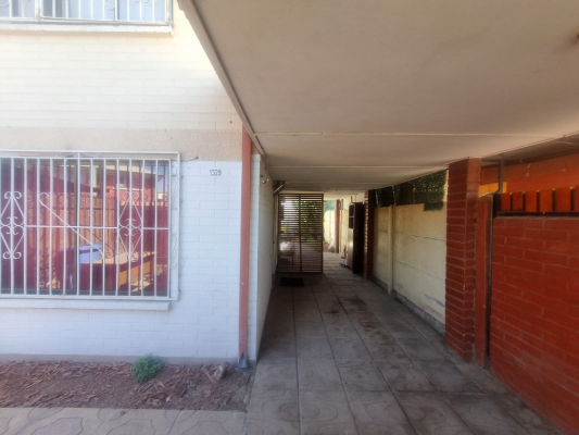 casa-en-venta-c/-estacionamiento-en-centro-de-c-3