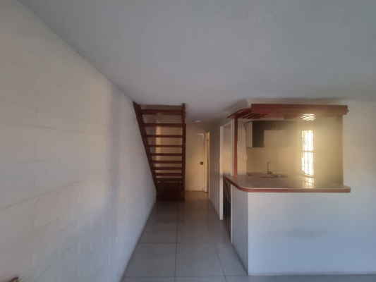 casa-en-venta-c/-estacionamiento-en-centro-de-c-7
