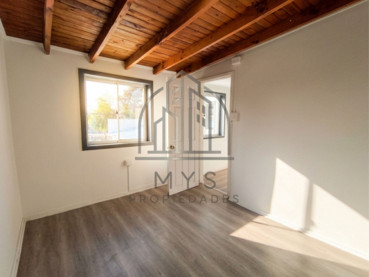 venta-casa-remodelada-4d,-2-12b,-2est,-quincho-9