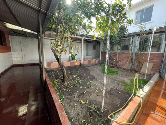 vendo-comoda-casa-2-pisos-2d-1b-2est-ampliacion-5