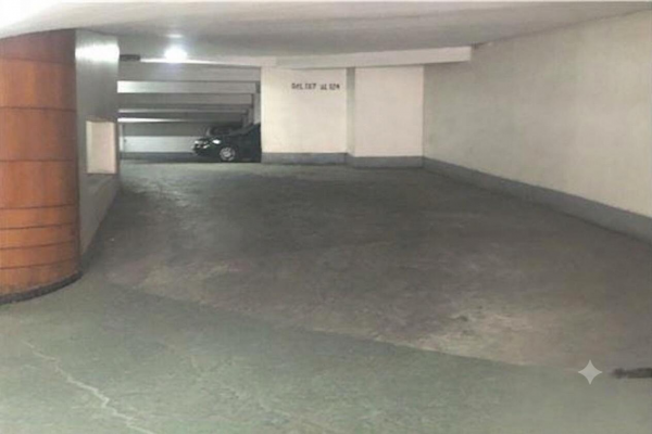 estacionamiento-amplio-en-parking-privado-5
