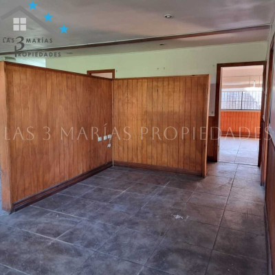 amplia-casa-211m²-construidos-a-pasos-de-colon-5