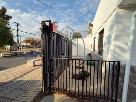 venta-casa-remodelada-4d,-2-12b,-2est,-quincho-3