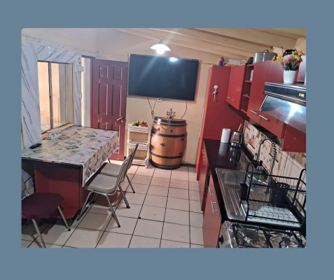 vendo-casa-2-pisos-4-dormitorios-en-la-floresta-8