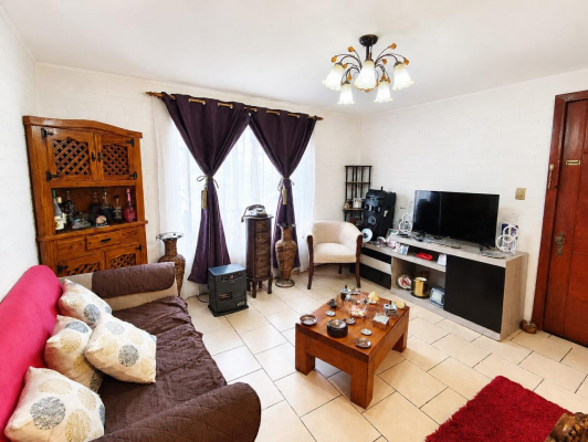 se-vende-amplia-casa-en-pasaje-cerrado-3d-2b-1e-6